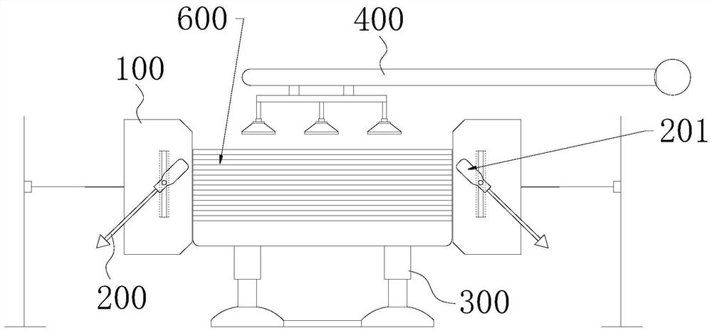 Stacked plate separating device and method