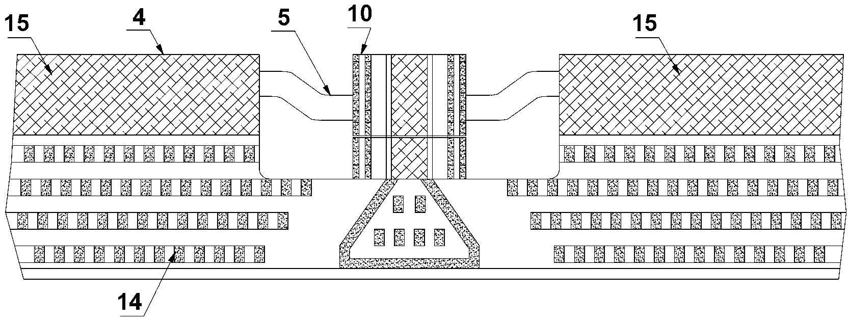 Shield tunneling machine cutter disc used for enriching large-particle-size boulder stratum