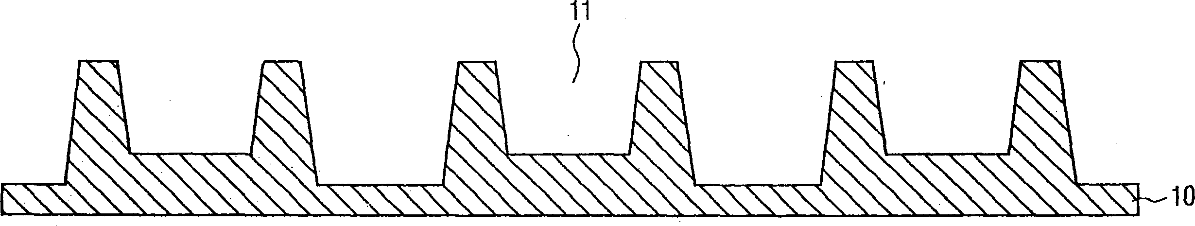 Solid luminous device packaged radiating member and its making method