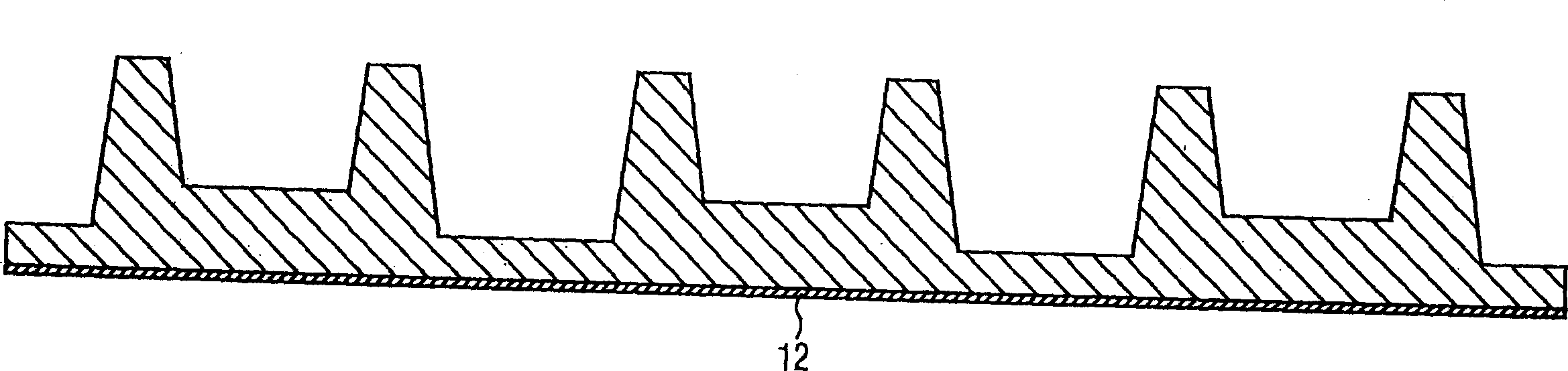 Solid luminous device packaged radiating member and its making method