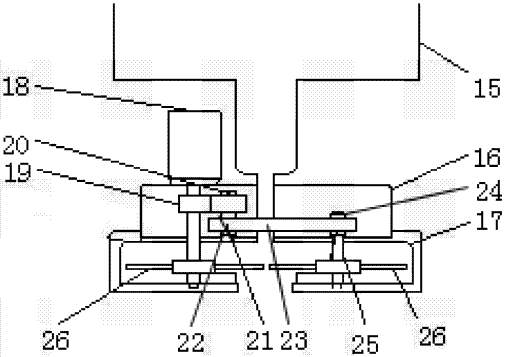 Three-level centrifugal corn grinder preventing feed from being bridged and grinding method