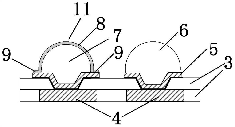 Interconnection substrate with elastic conductive micro bumps and KGD socket based on interconnection substrate