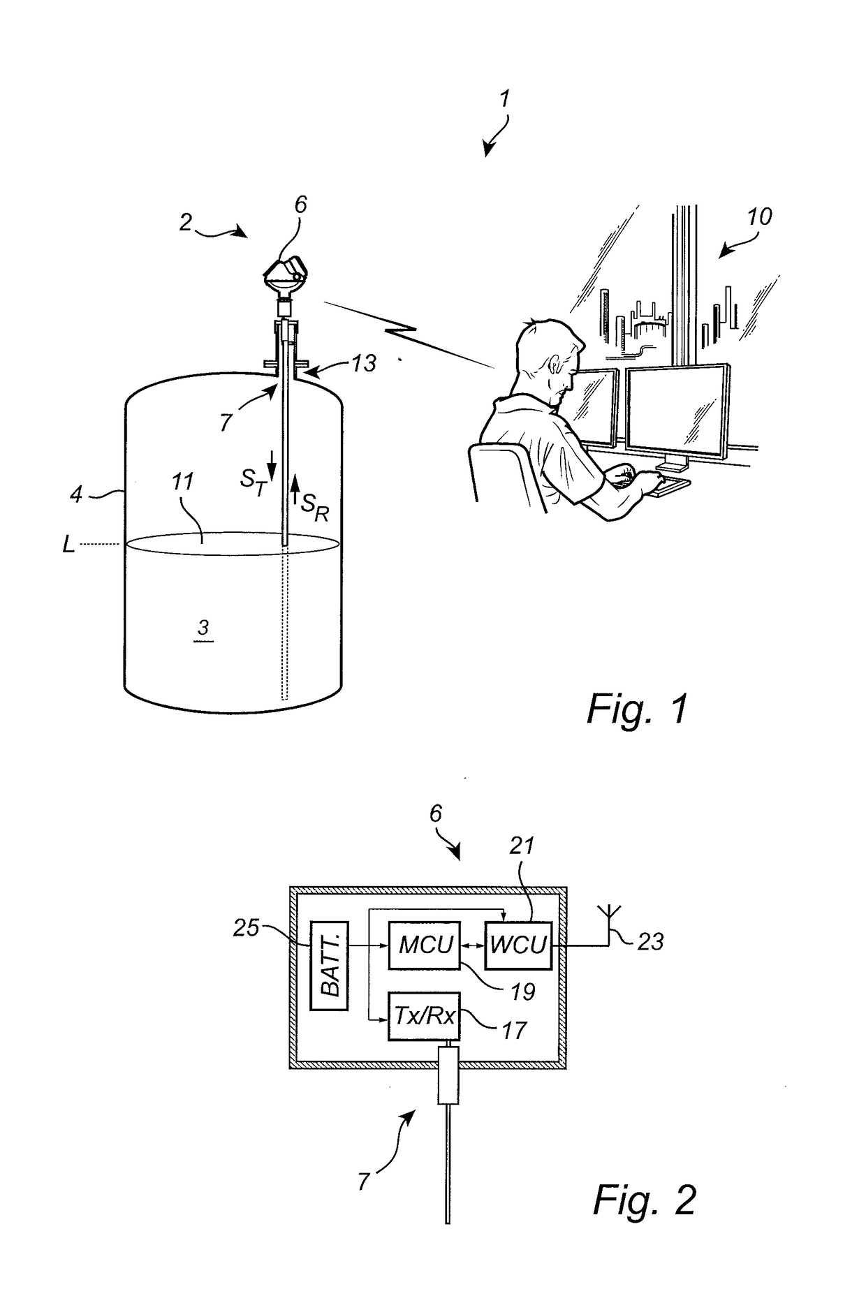 Radar level gauge system with low reflection spacer arrangement