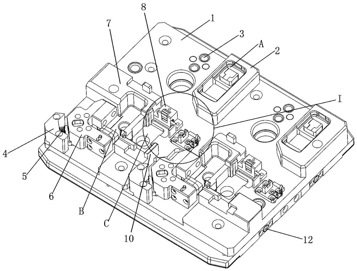 Automatic assembling jig for power supply, and test device thereof