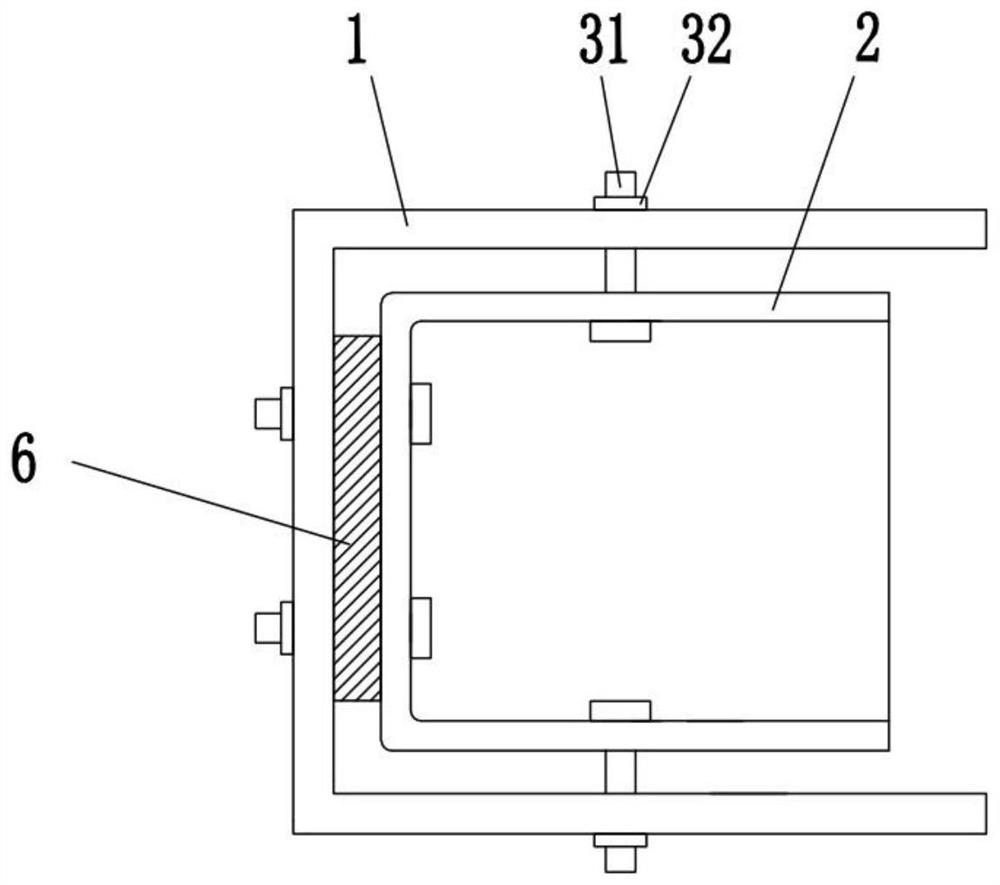 Steering combination device for iron tower operation