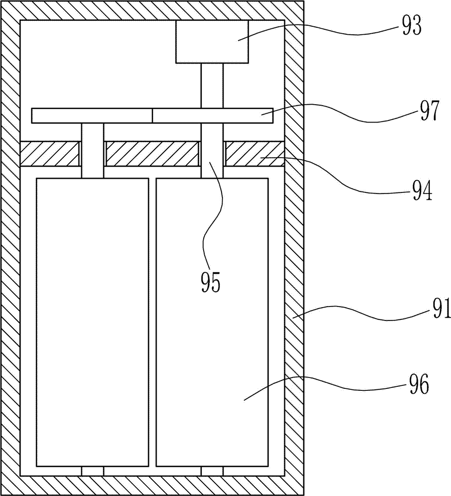 Crushing and compressing device for waste plastic