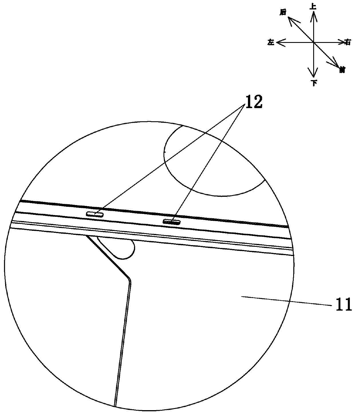 Extractor hood with at least two cooking fume contact plates with different ventilation areas