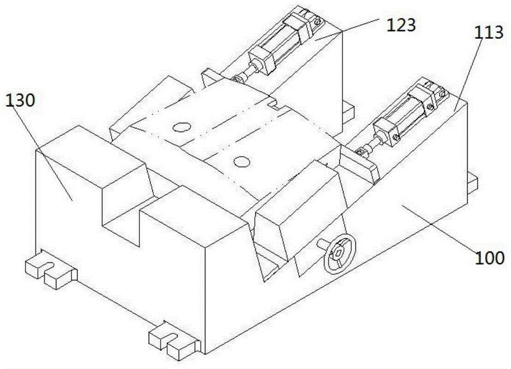 Special clamp for pneumatic type tire mold slideway