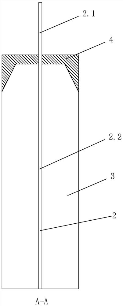 Pole piece with uniform thickness of tab ceramic coating and preparation method thereof