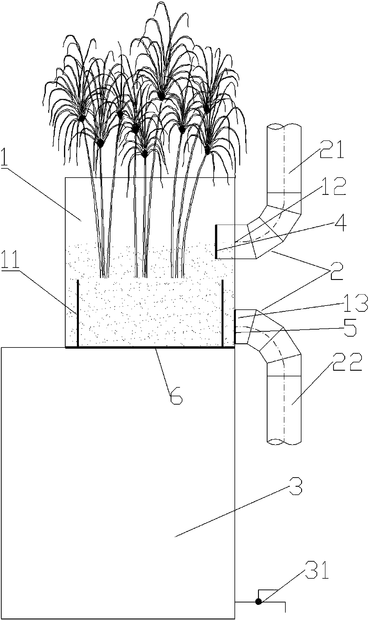 Flower pot capable of storing rainwater