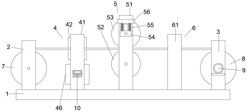 Ironing device for rayon gray fabric processing and using method thereof