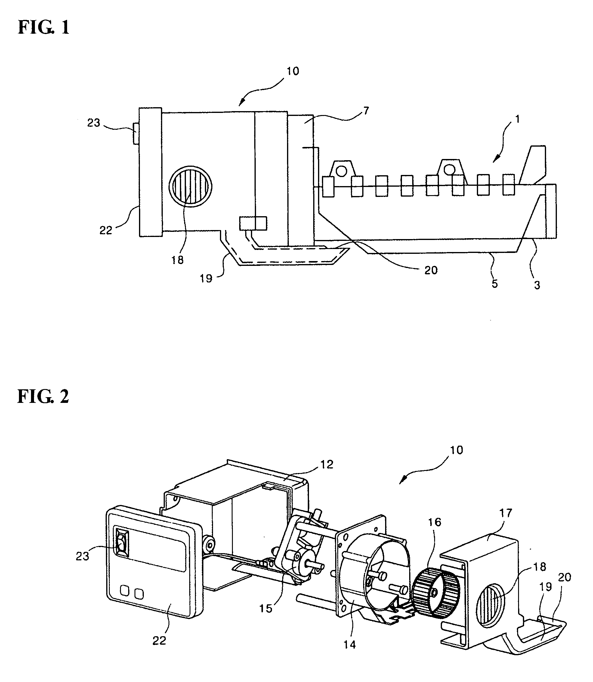 Ice maker having fan assembly and fan assembly control method