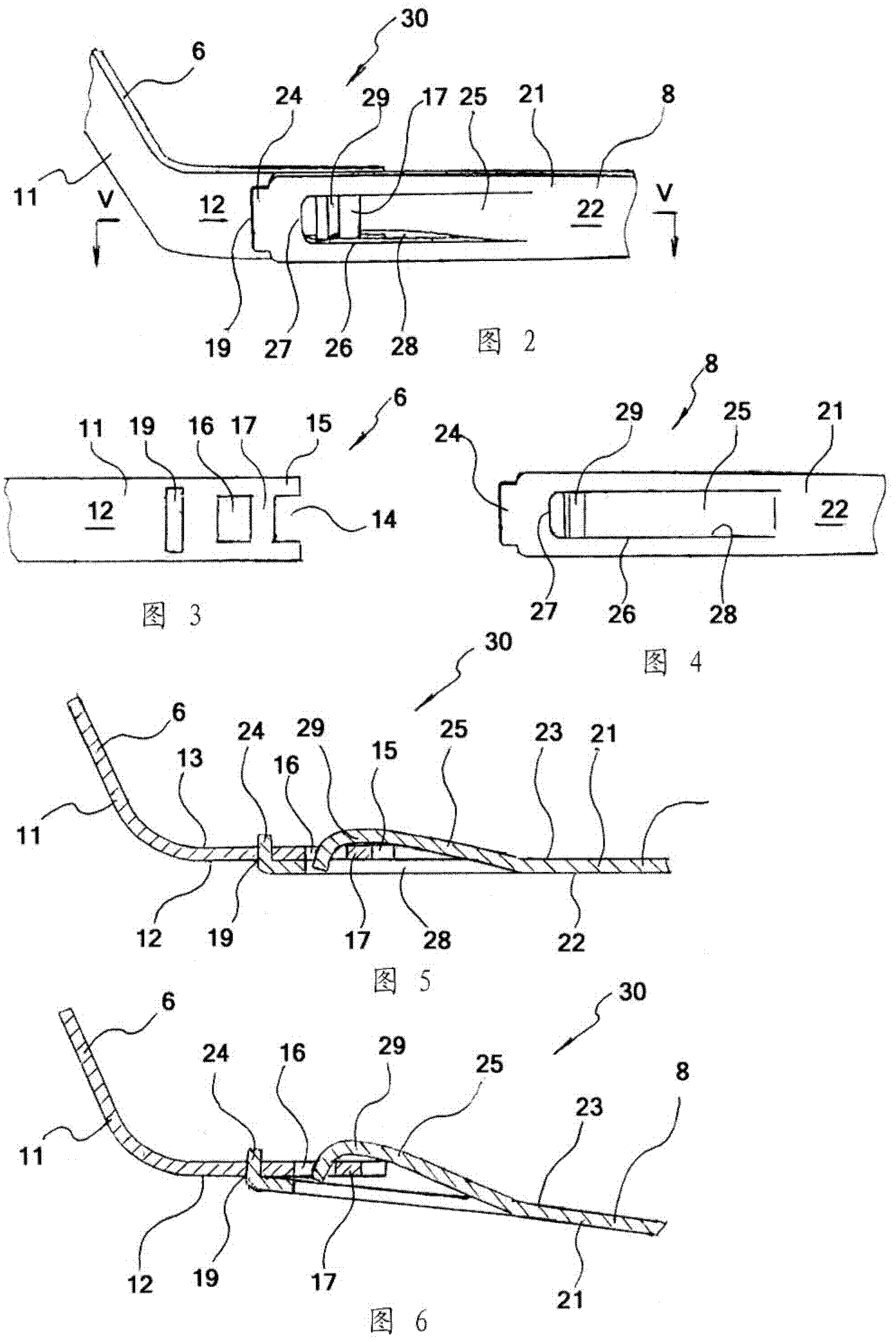 Pivot connection device of glasses earpiece and endpiece