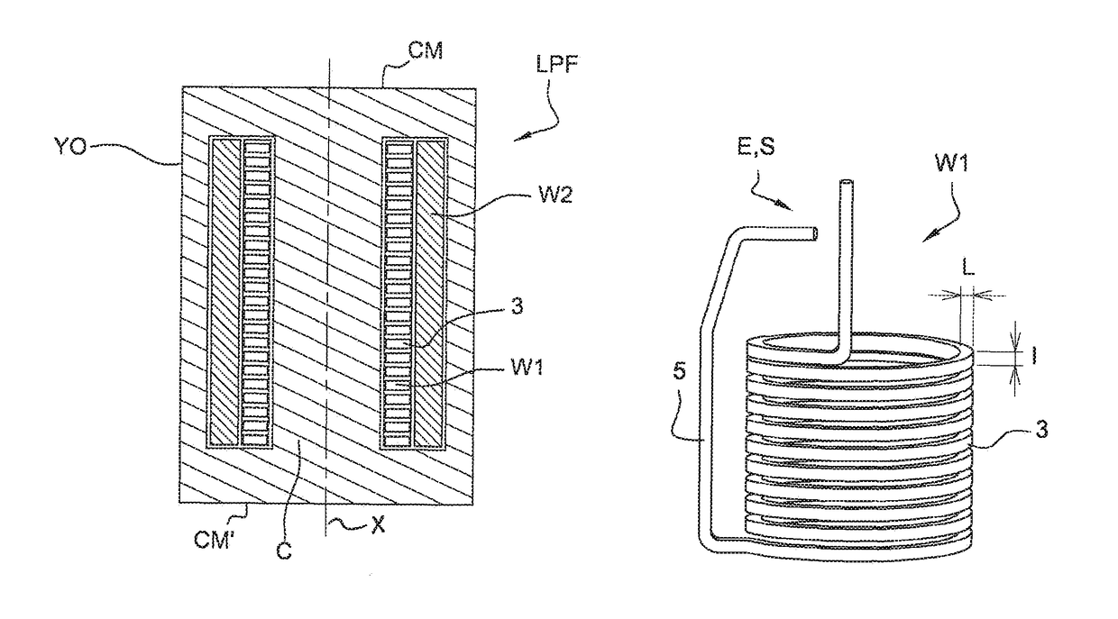 Starter voltage step-up device and combination of starter and of the voltage step-up device