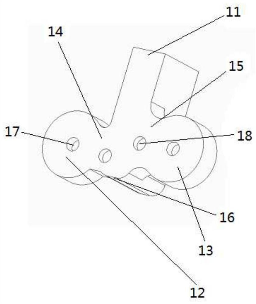 Coupling structure of filter port and common port coupling structure of waveguide duplexer