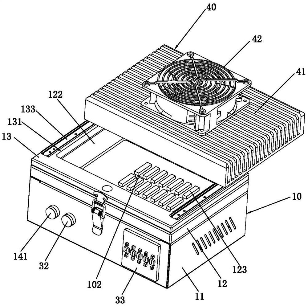 Curved screen protective film laminating equipment and film laminating method