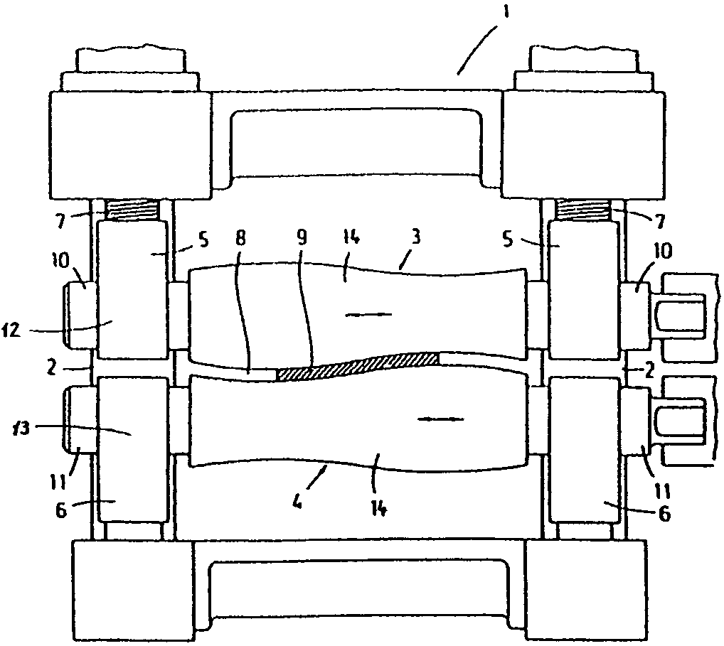 Rolling stand for producing rolled strip