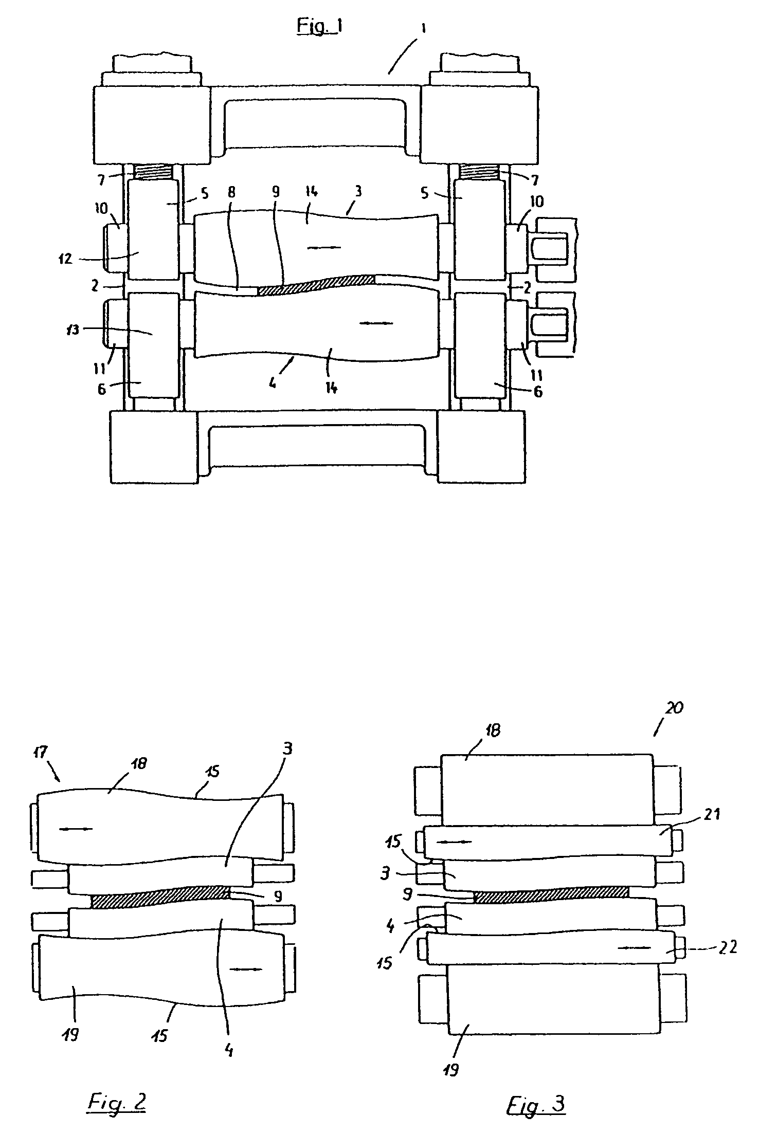 Rolling stand for producing rolled strip