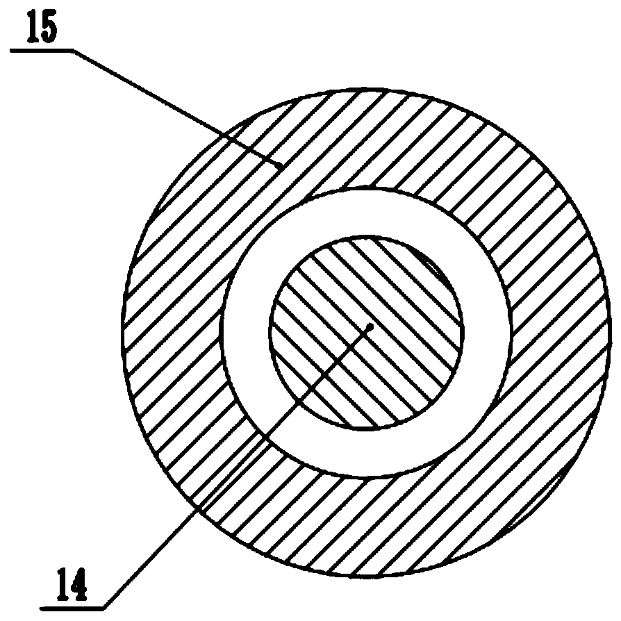 Granulating device for cold and heat shrinking material of insulation joint