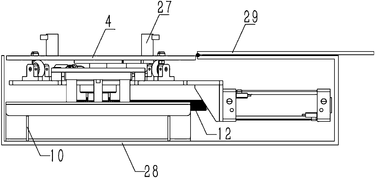 Spraying equipment with jacking and 180-degree reciprocating rotating functions