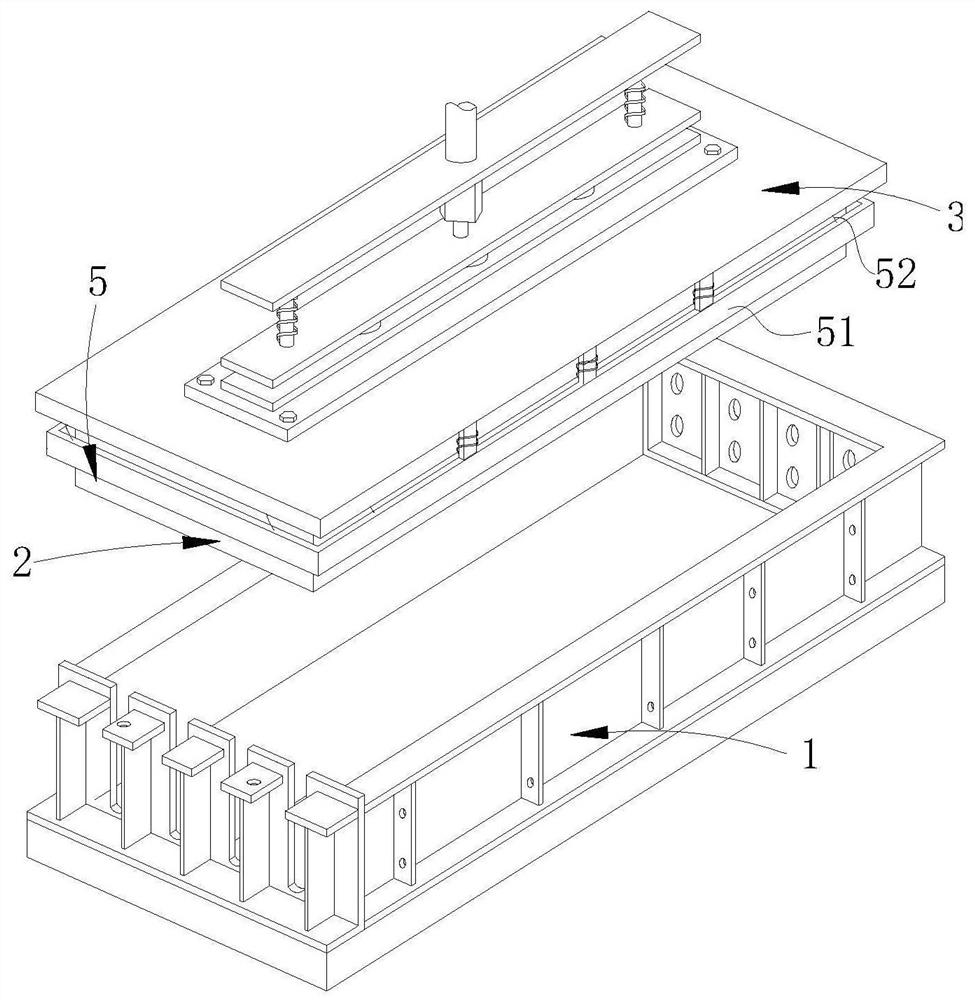 Precast concrete member mold added with flat cover for pressing