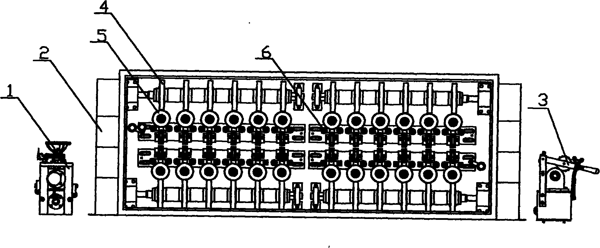 Surface polishing machine of metal zipper