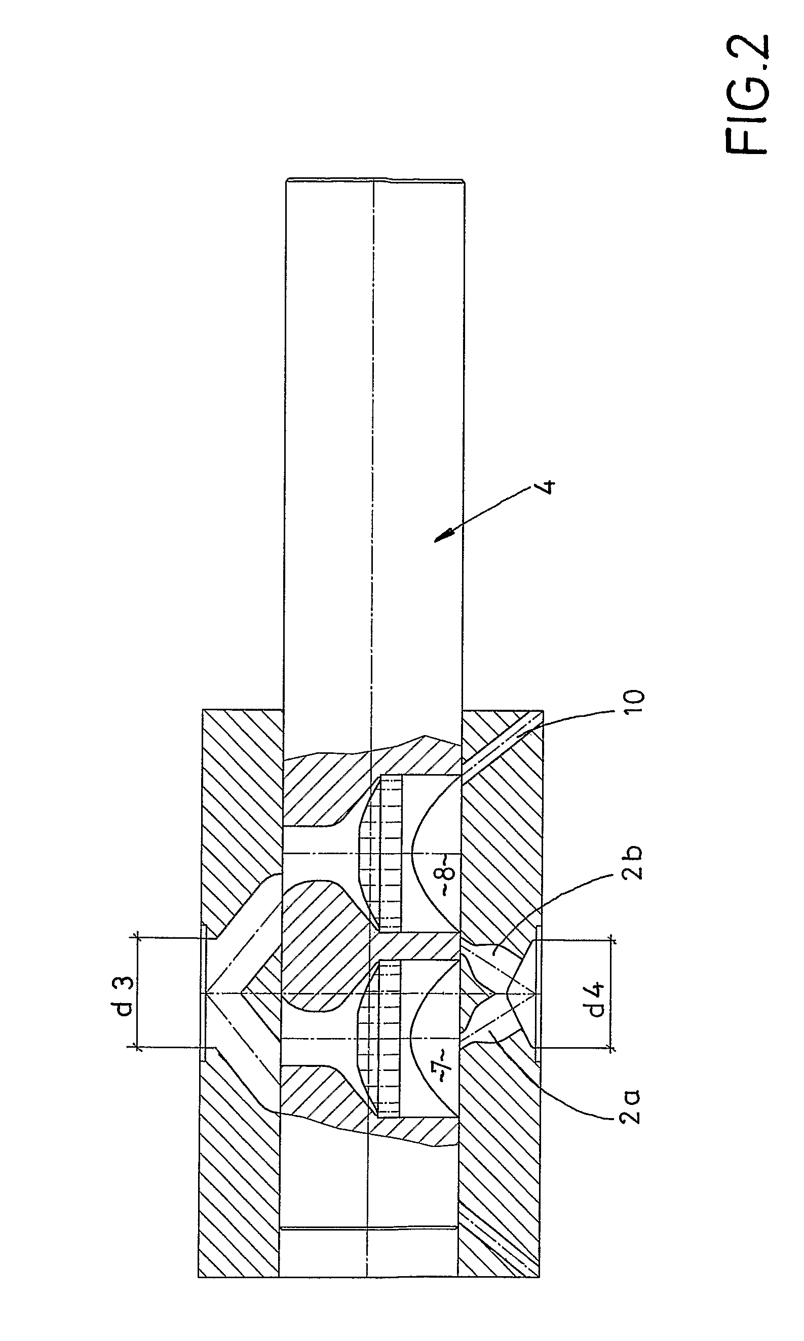 Device for filtering a liquefied synthetic material