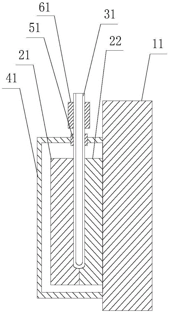 Adsorption heat desorption device