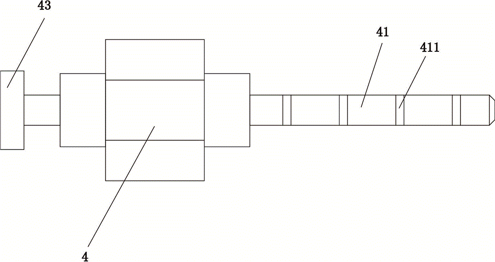 Simple and precise mixing device of injection molding machine