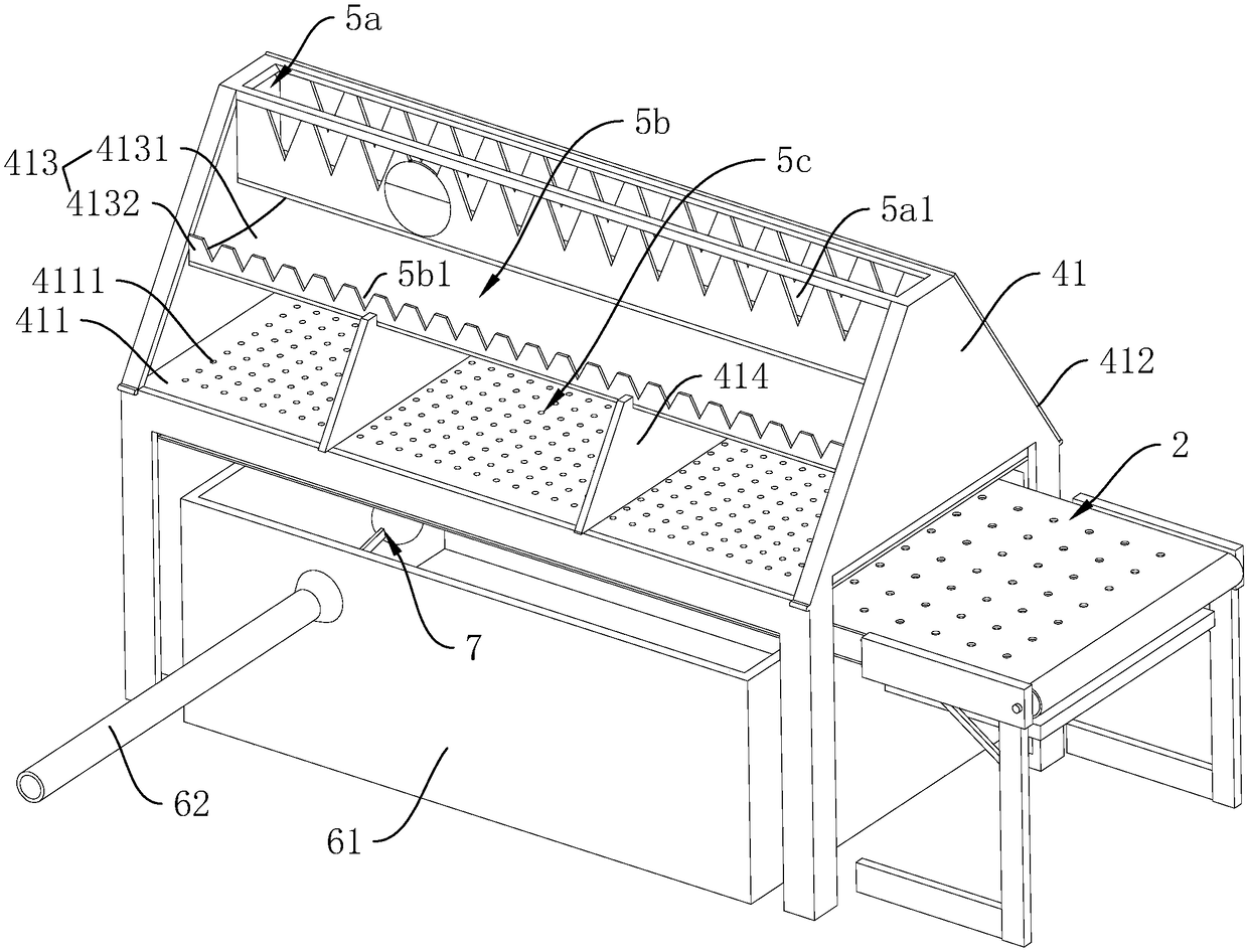 Efficient low-temperature instant freezer, and shrimp product instant freezing processing technology applying same