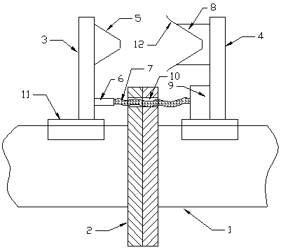 Quick butt device of power pipeline connecting end opening