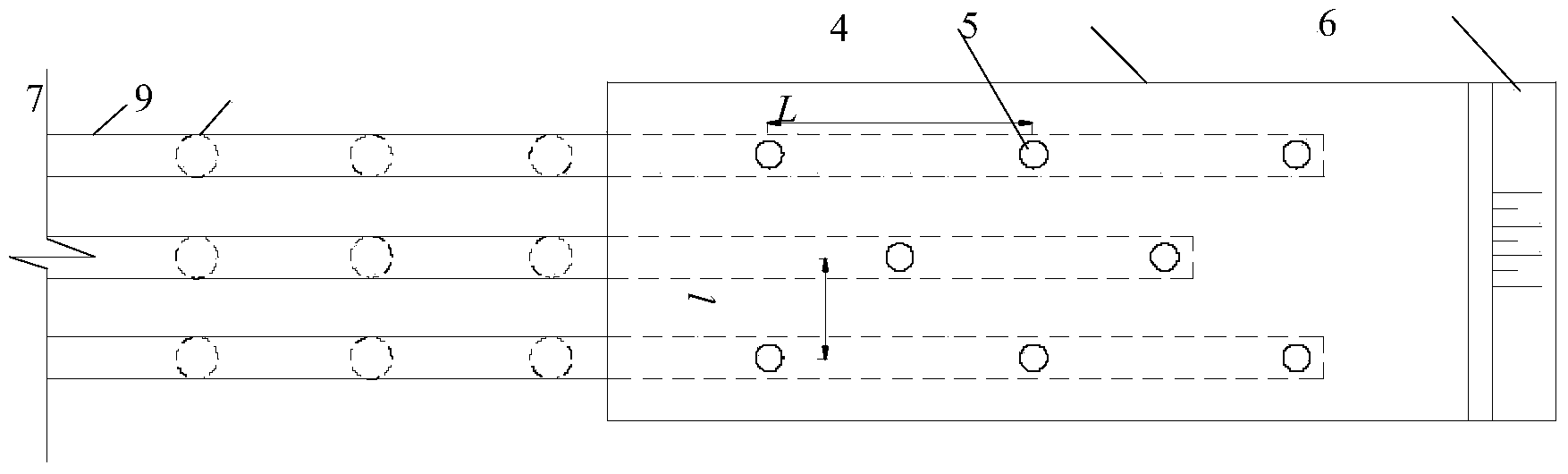 Underflow energy dissipater with pressurized pipeline used for outflow