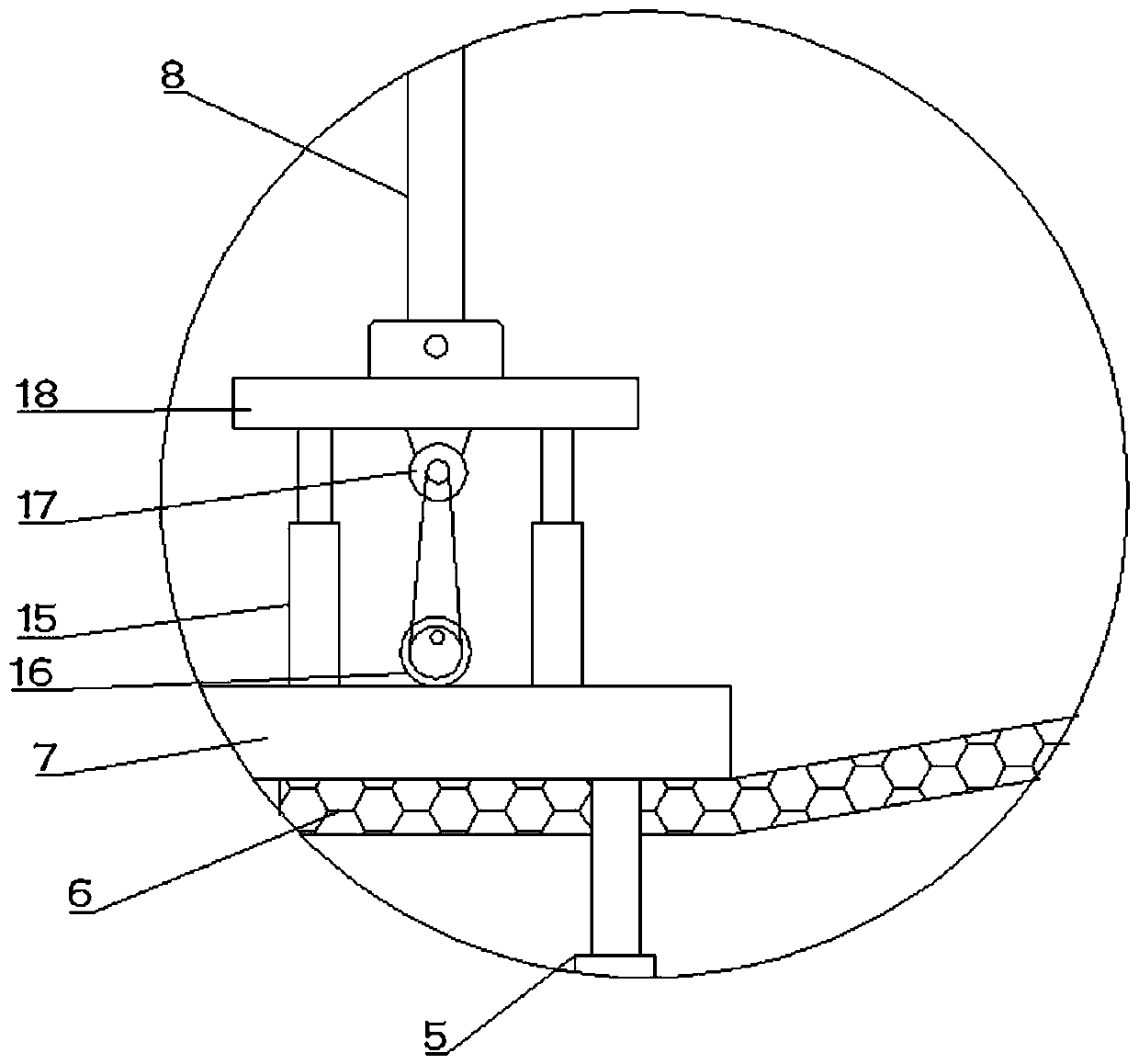 Agricultural product screening device with good screening effect