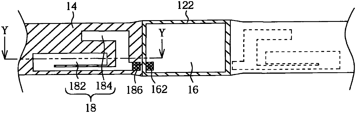 Antenna structure of carry-on electronic device and carry-on wireless electronic device