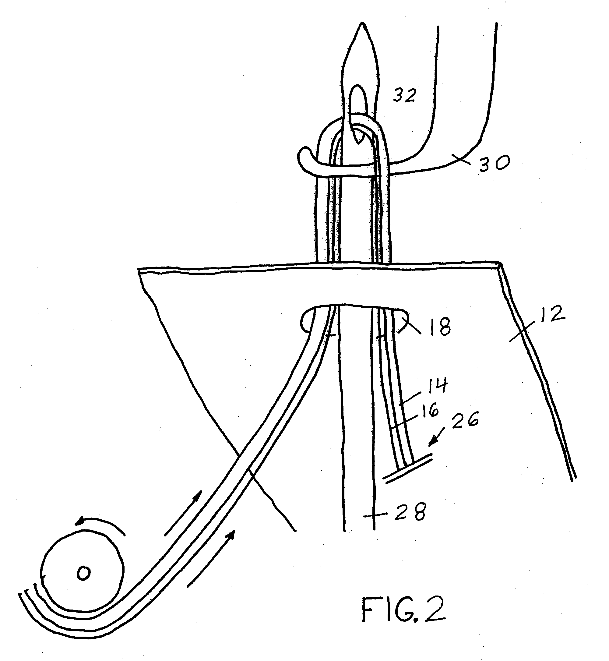 Artificial turf with granule retaining fibers