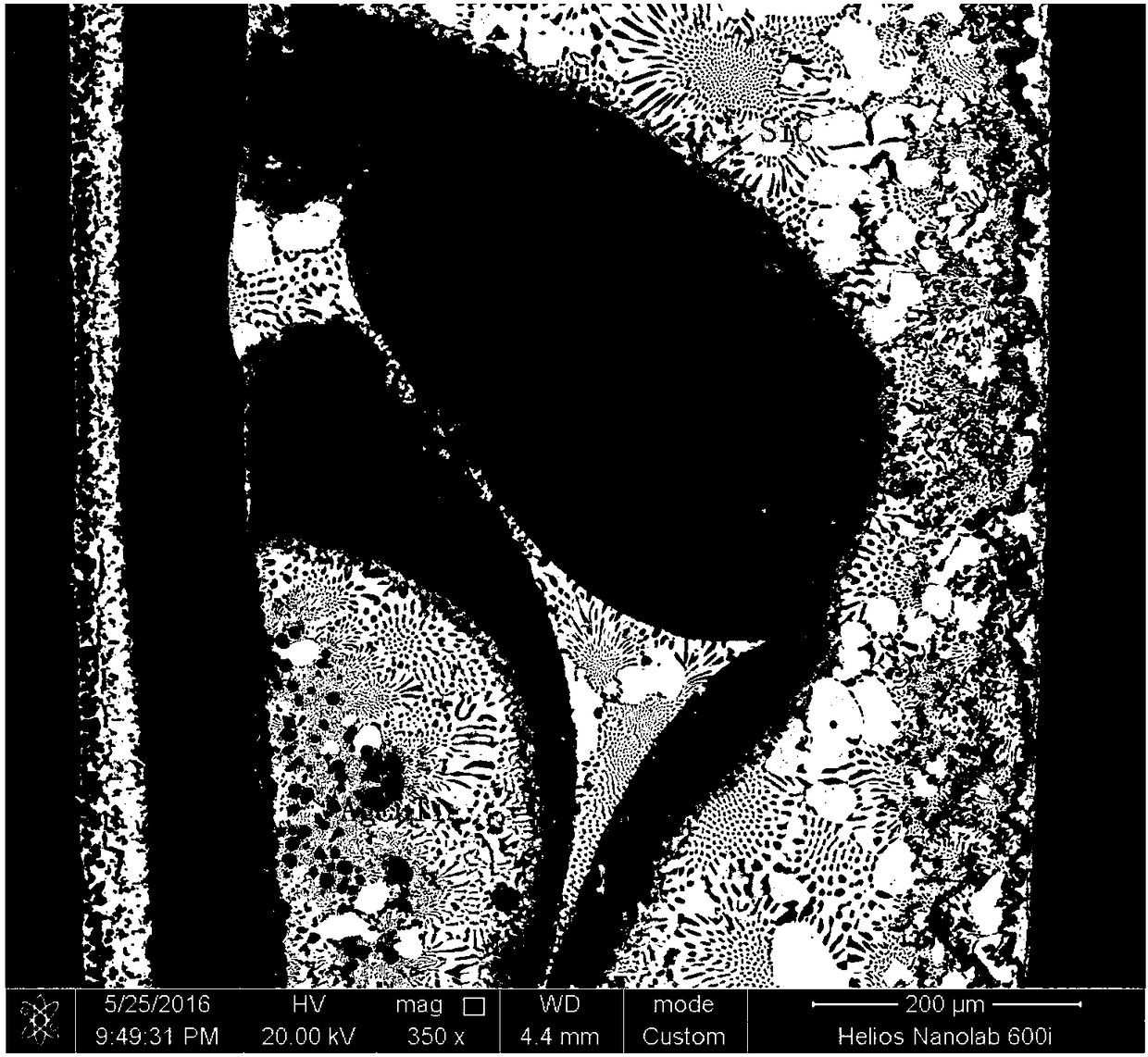 A method for brazing ceramics or ceramic-based composite materials and metals with a composite intermediate layer