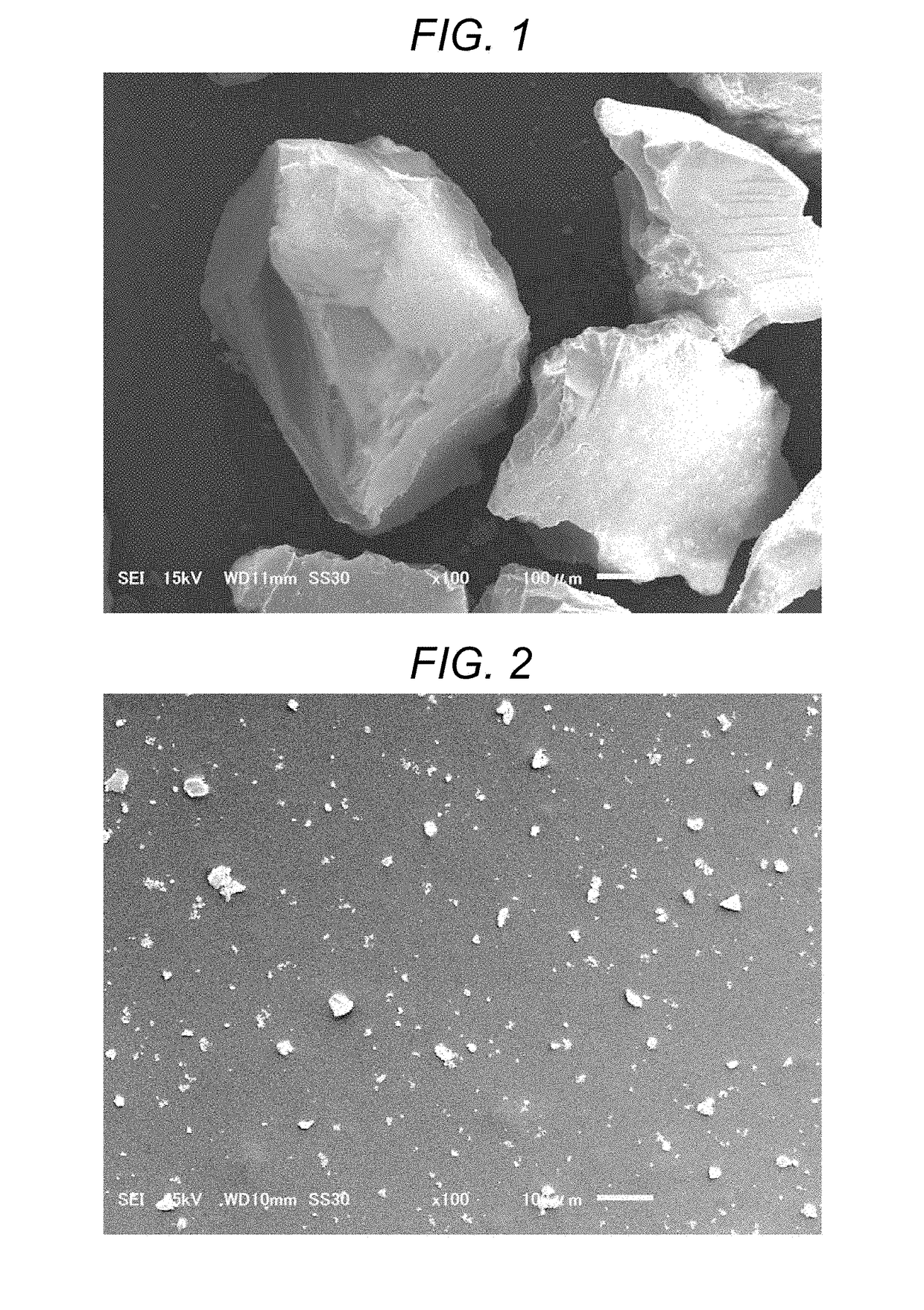 Porous silica particle and cleansing cosmetic