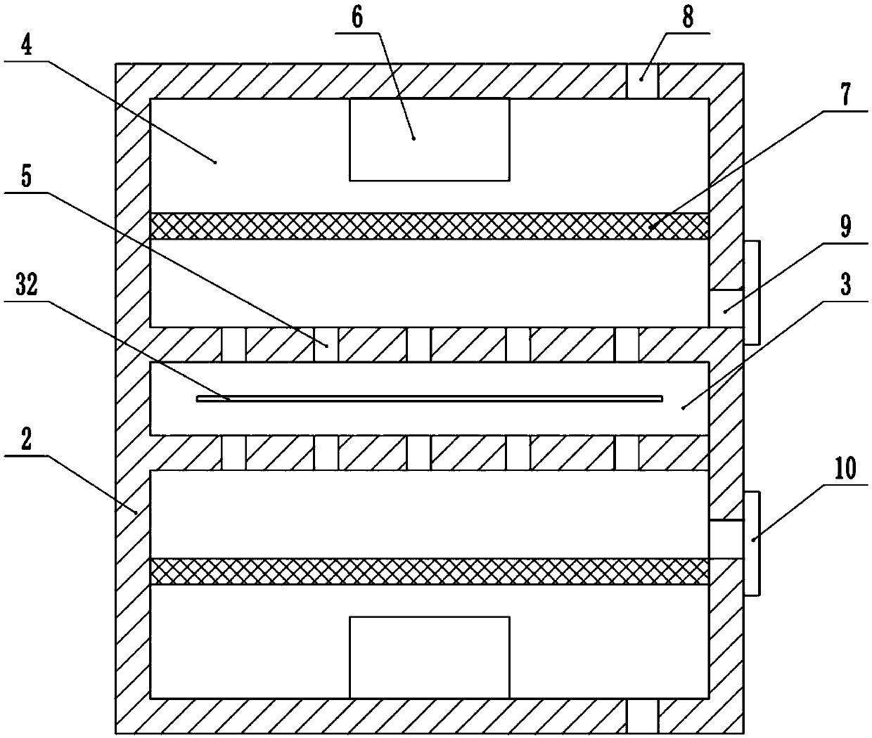 Production and processing technology of paper-plastic packaging bag