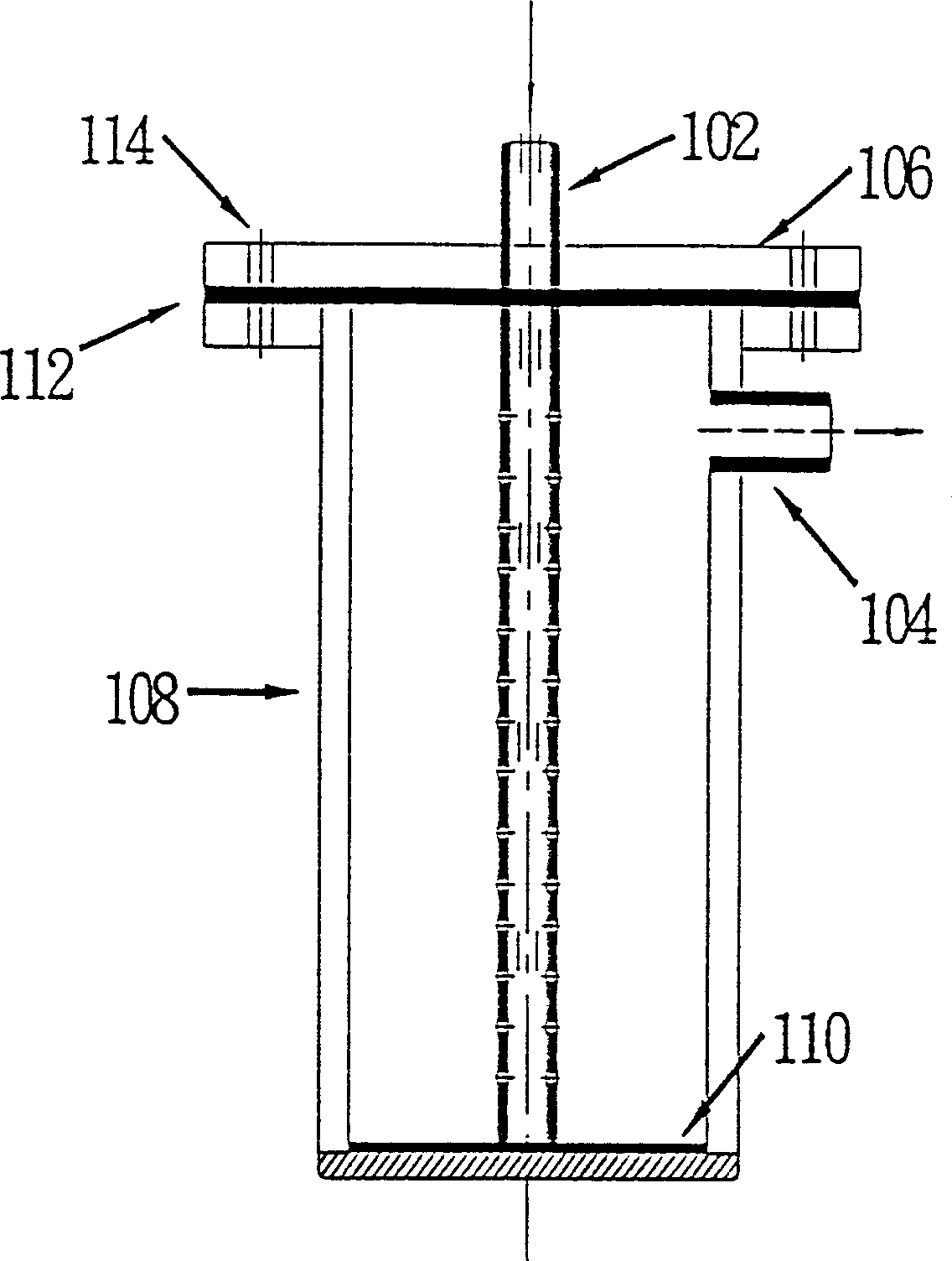 Independent flow-thru capacitor