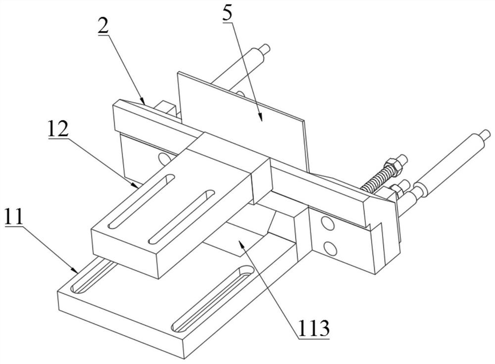 A size-adjustable integrated circuit cutting tool