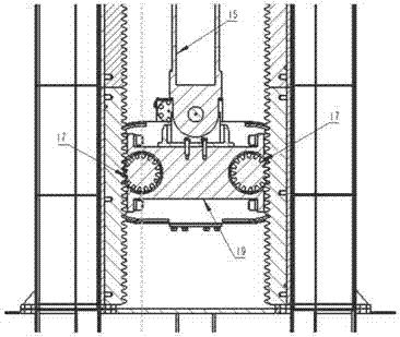 Hydraulic portal crane