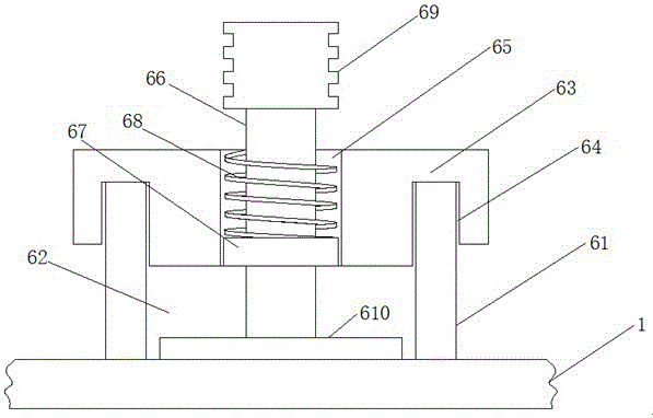 Fixing assembly for perforating device for sealing elements