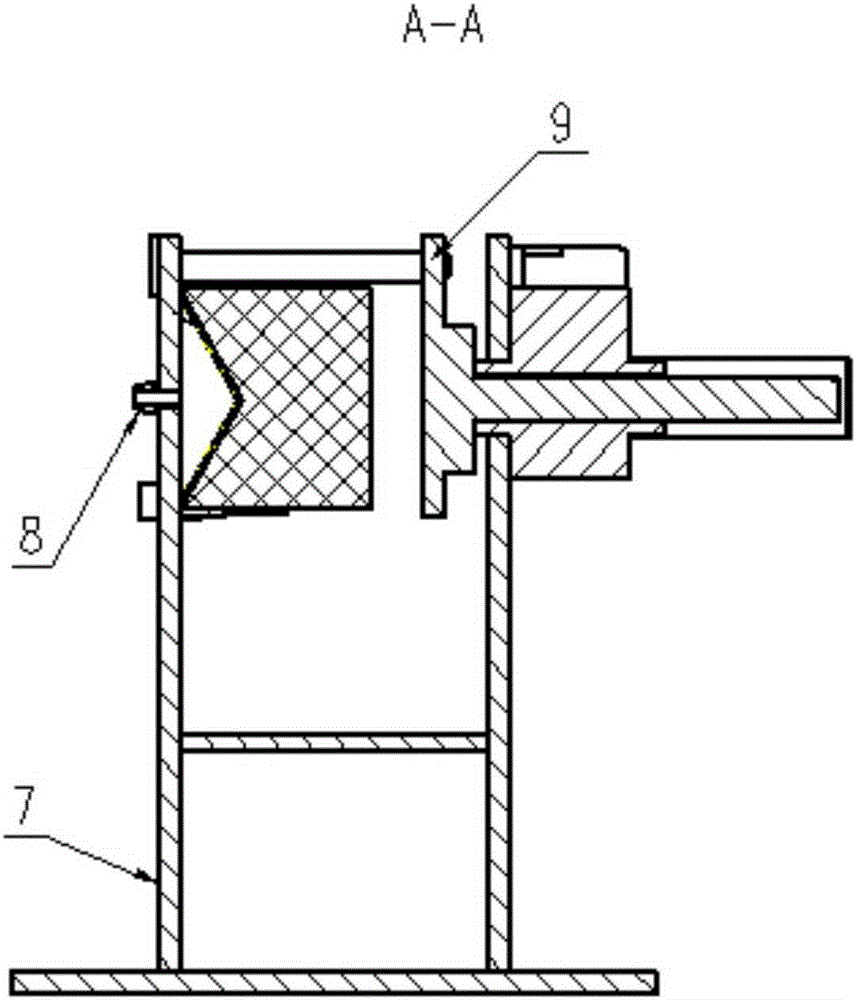 A device for separating warhead liner cover and explosive grain column