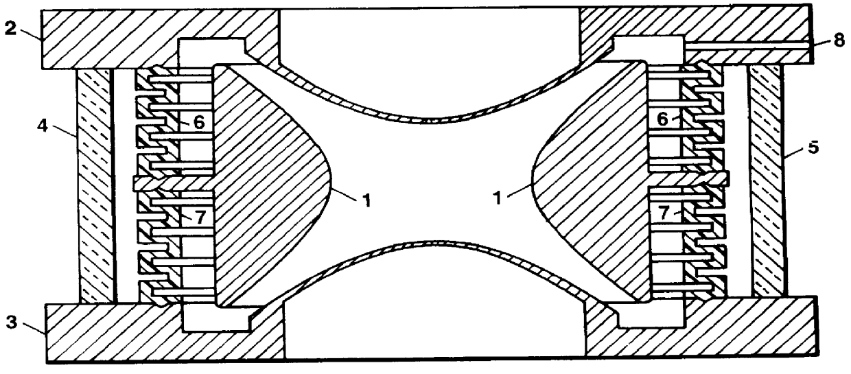 Ion trap mass spectrometer of high mass-constancy