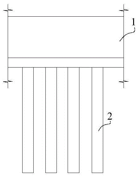 Widening reinforcing structure tightly adjacent to existing ballastless track roadbed