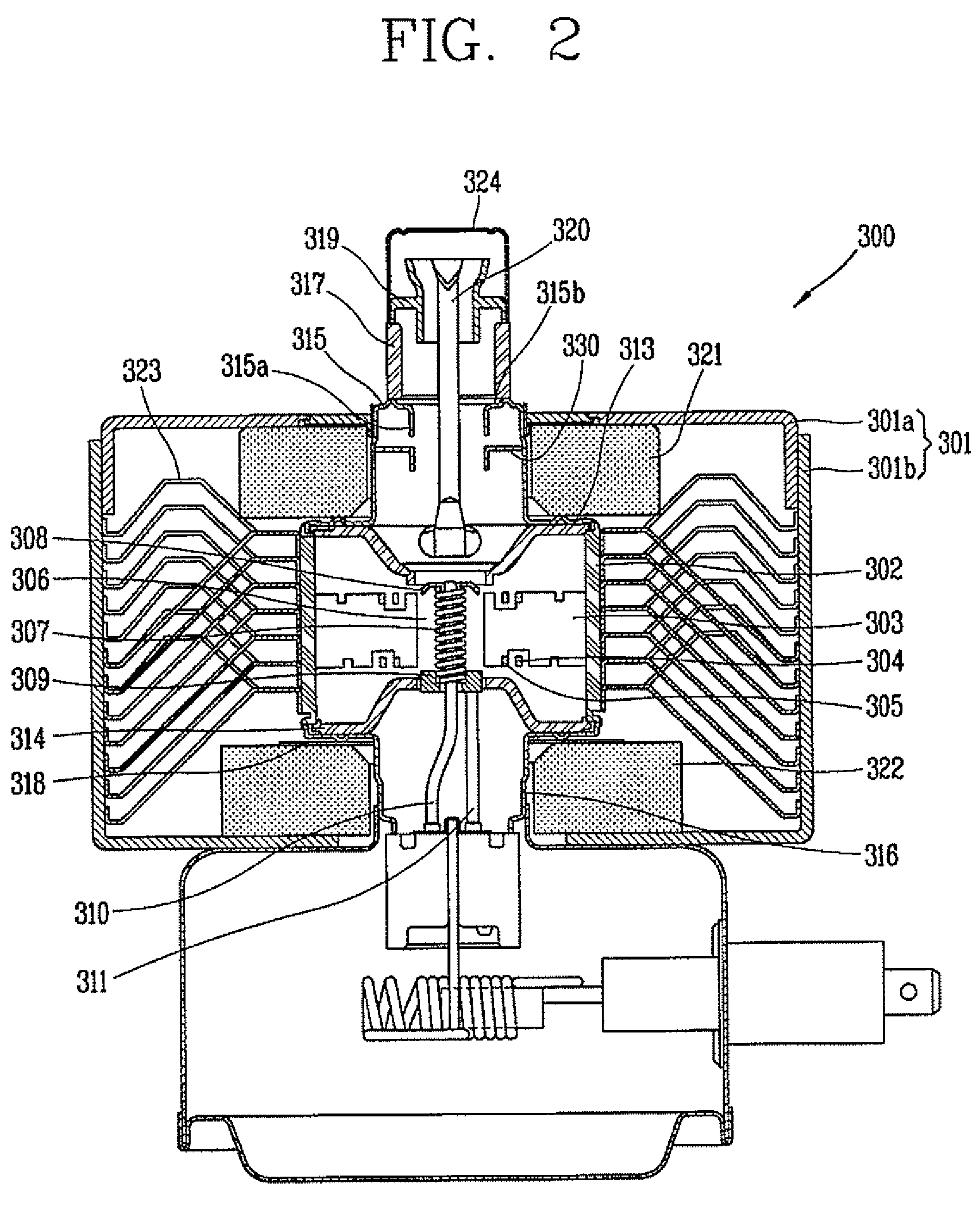 Magnetron having choke filter configured to intercept external leakage