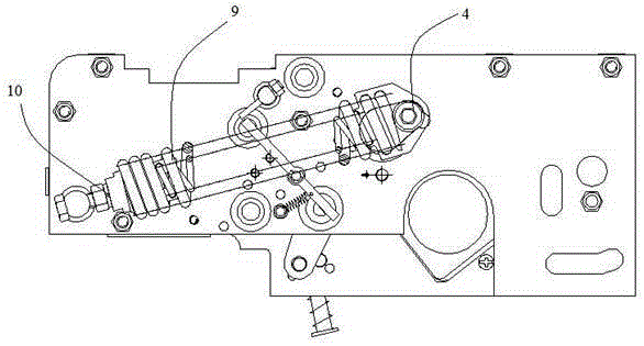 An energy storage output mechanism for a spring operating mechanism