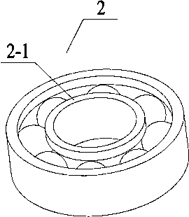 Large load-bearing piezoelectric stick-slip rotating table using asymmetric conversion hinge