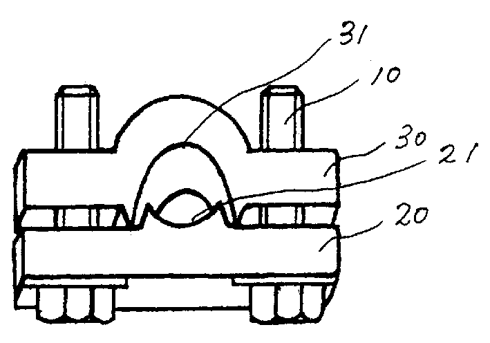 Single-slot cable clamp