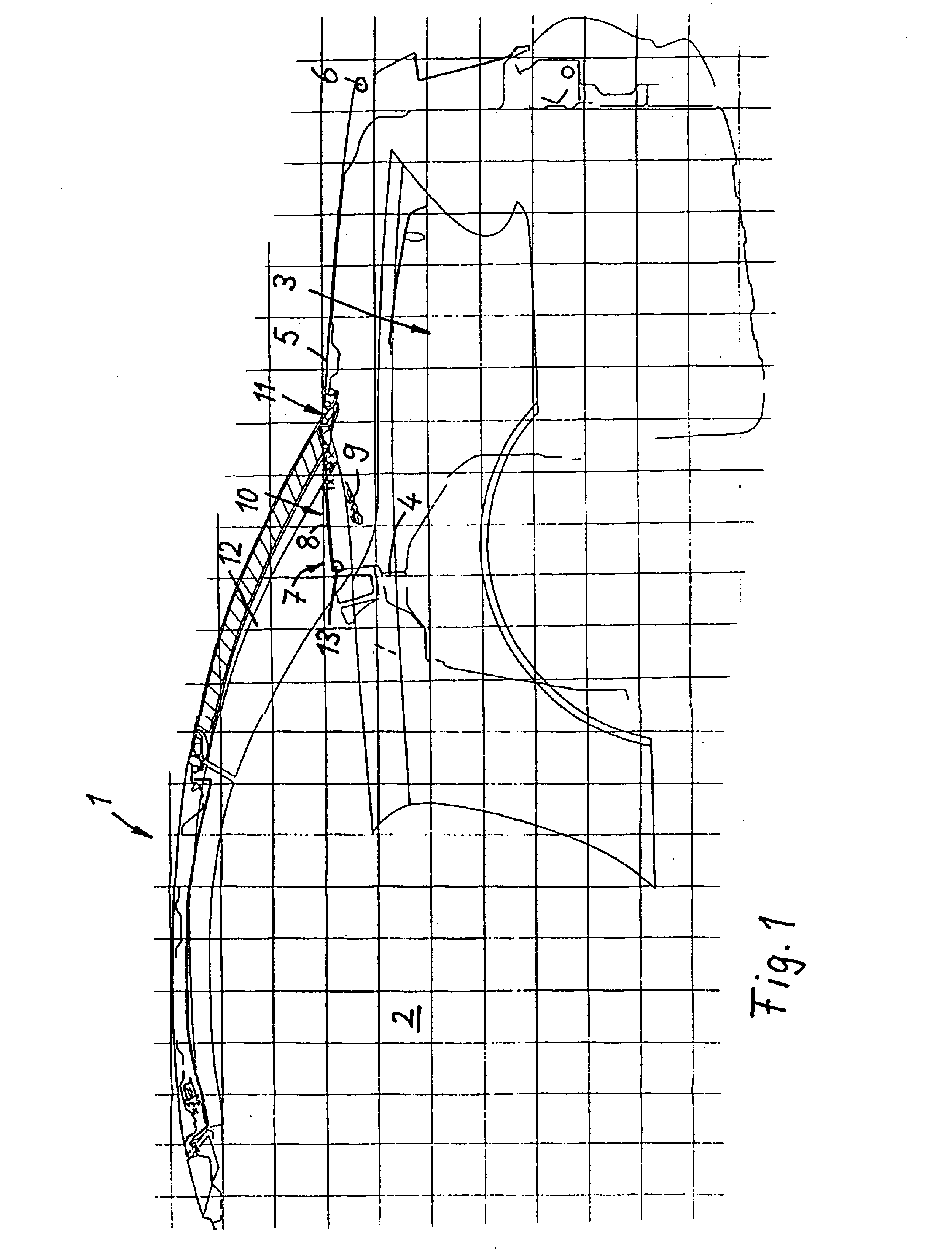 Plate in a motor vehicle with a metallic support structure